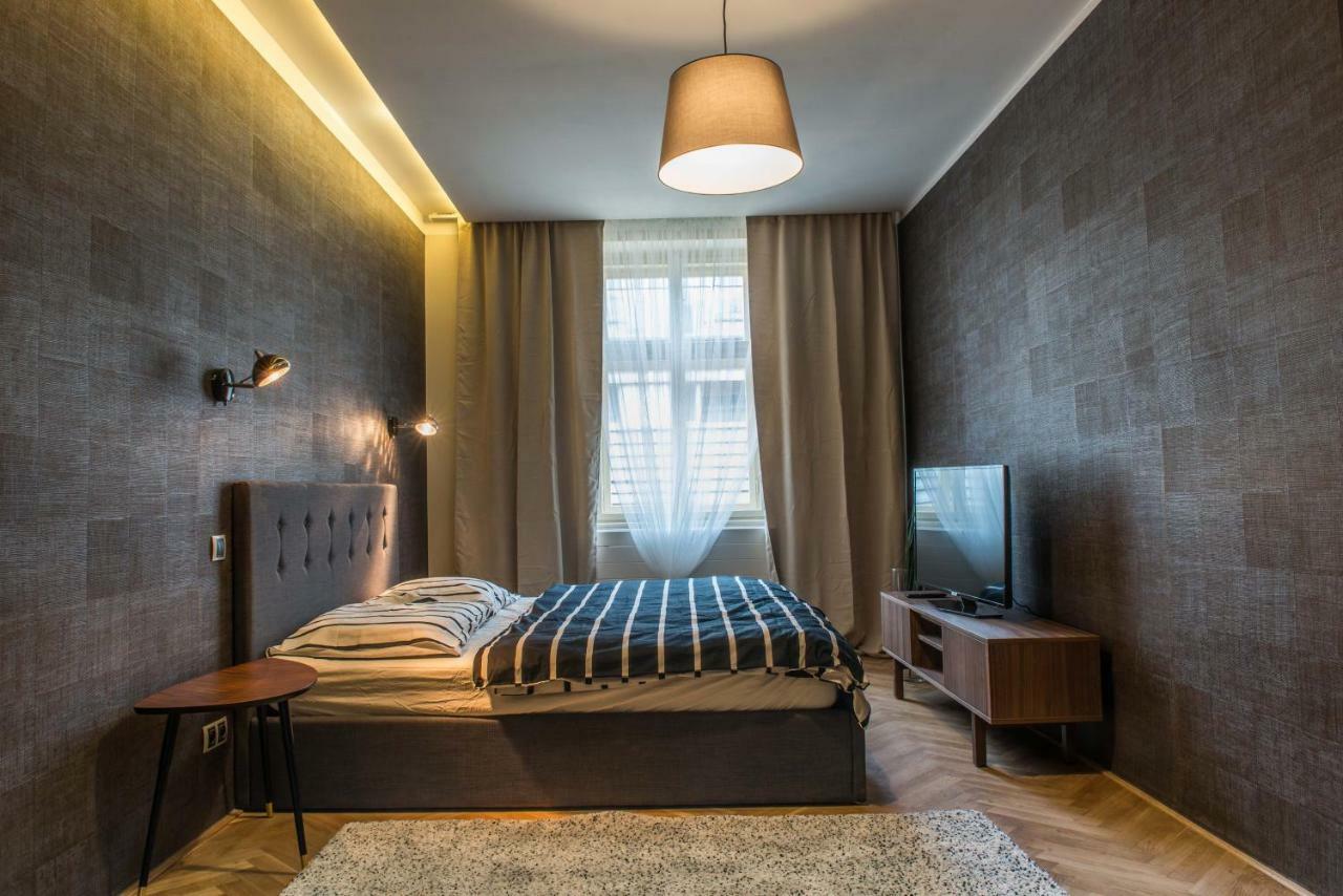 Exclusive 3 Bedroom Top-Notch Flat, Great Location Praha Bagian luar foto